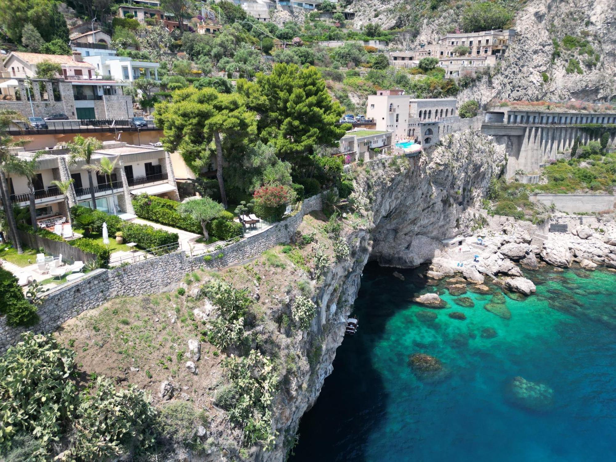 Villa Infinity Vista Mare E Relax Taormina Buitenkant foto